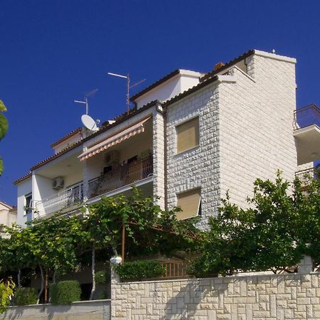 Apartments Juric Podstrana Exterior foto