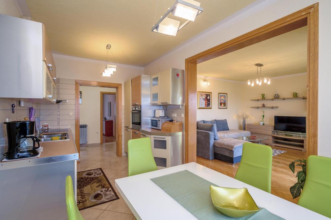 Apartments Juric Podstrana Exterior foto