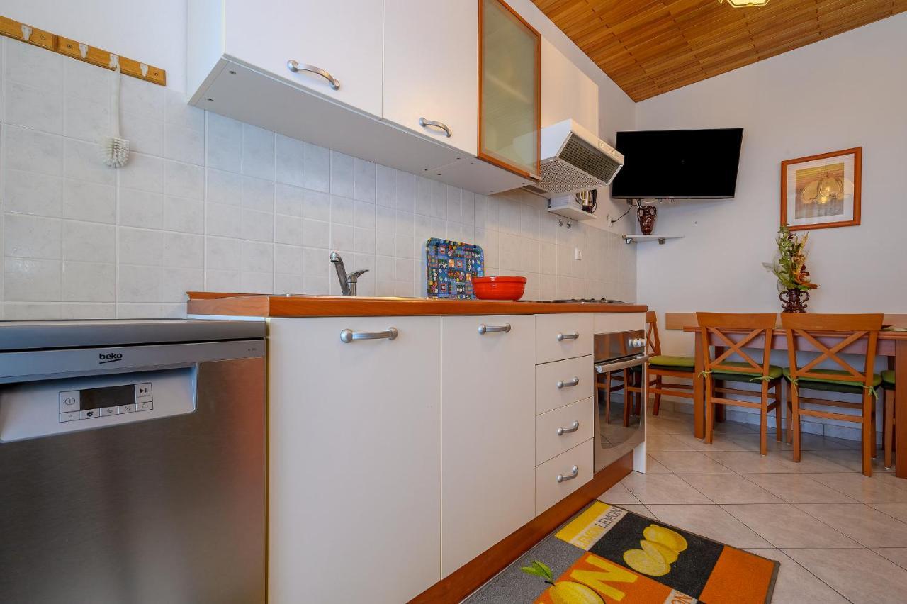 Apartments Juric Podstrana Exterior foto