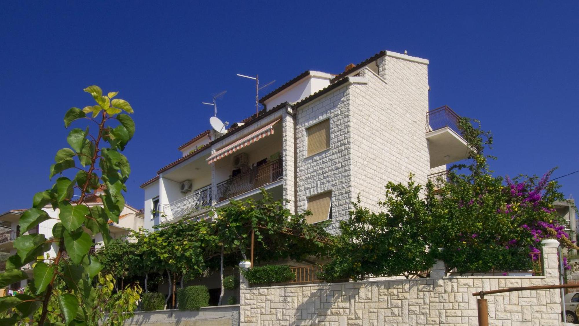 Apartments Juric Podstrana Exterior foto